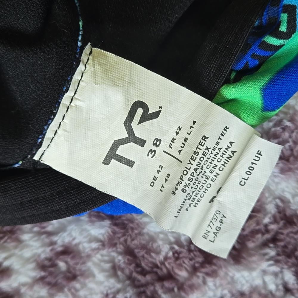TYR Racing Suit Size 38 - Picture 3 of 3